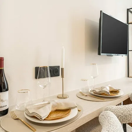 Montparnasse - Renovated Parisian * Paris