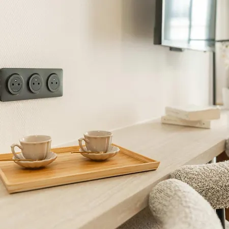 Apartment Montparnasse - Renovated Parisian *